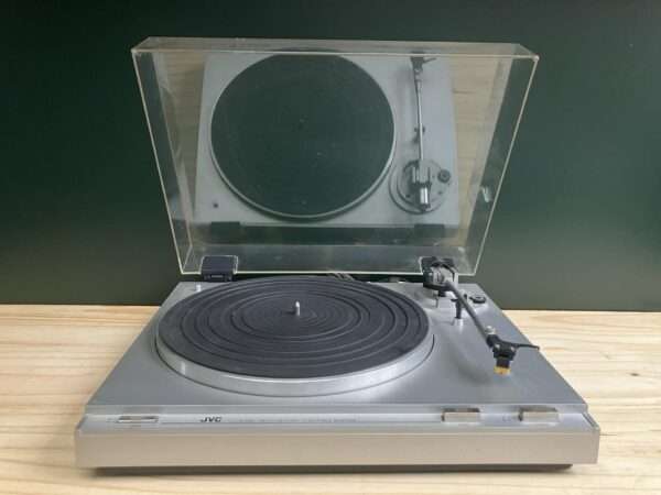 JVC platenspeler